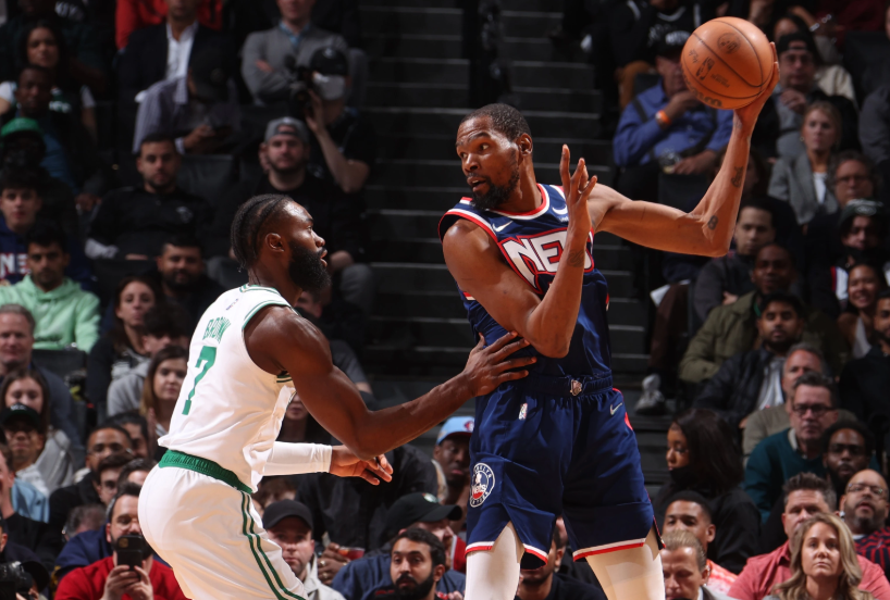 2025中足联颁奖会：河南队主帅拉莫斯当选中超最佳教练（2025中足联年度颁奖：河南队主帅拉莫斯荣膺中超最佳教练）