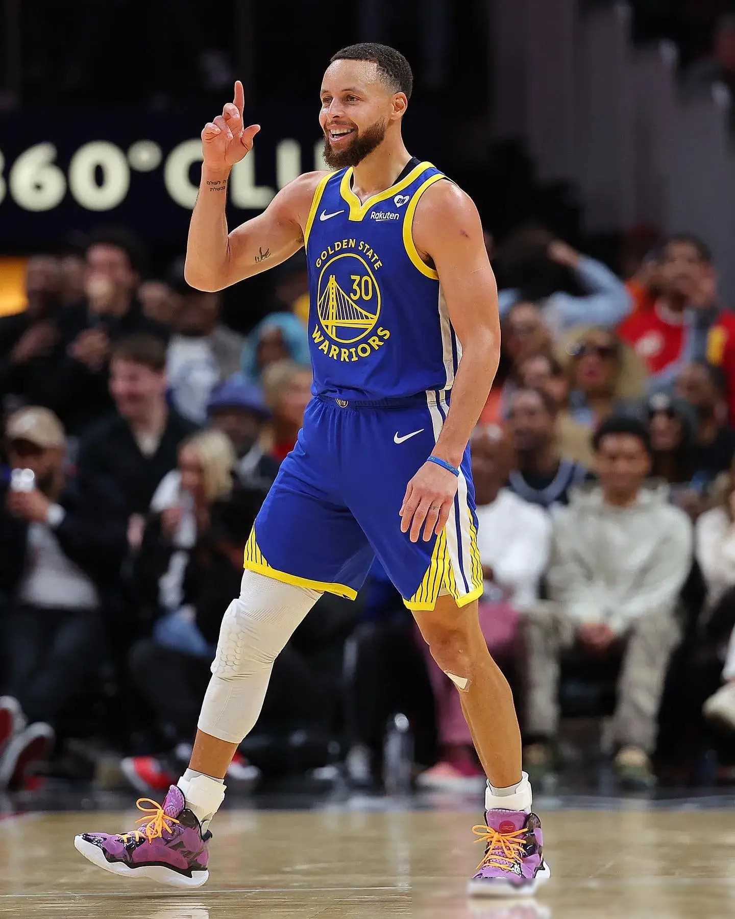 奥尼尔：能进入历史第一人讨论的只有乔丹、詹姆斯和科比（奥尼尔称历史第一人之争仅限乔丹、詹姆斯与科比）