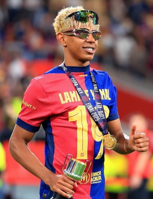 官方：38岁日本前国脚高桥秀人宣布退役（38岁前日本国脚高桥秀人官宣退役）