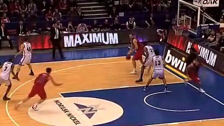 半场战报：三镇0-2山东，泽卡建功，刘洋破门（半场速报：三镇0-2山东，泽卡、刘洋先后建功）