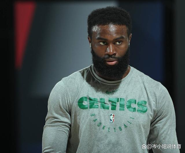 船要沉了！快船过去21场输了18场 只赢过独行侠&黄蜂&老鹰（快船近21战18负，仅胜独行侠、黄蜂与老鹰，前景堪忧）