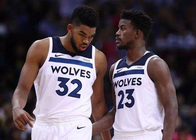 半场战报：皇马2-0毕包，姆巴佩一条龙建功+助攻卡马文加破门（半场战报：皇马2-0毕尔巴鄂，姆巴佩长途奔袭破门并助攻卡马文加）