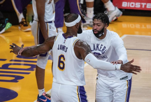 米体：博阿滕纪录片中有女性出镜指控他，但播出时都被剪掉了（米体：博阿滕纪录片女性出镜指控内容在播出时均被删除）