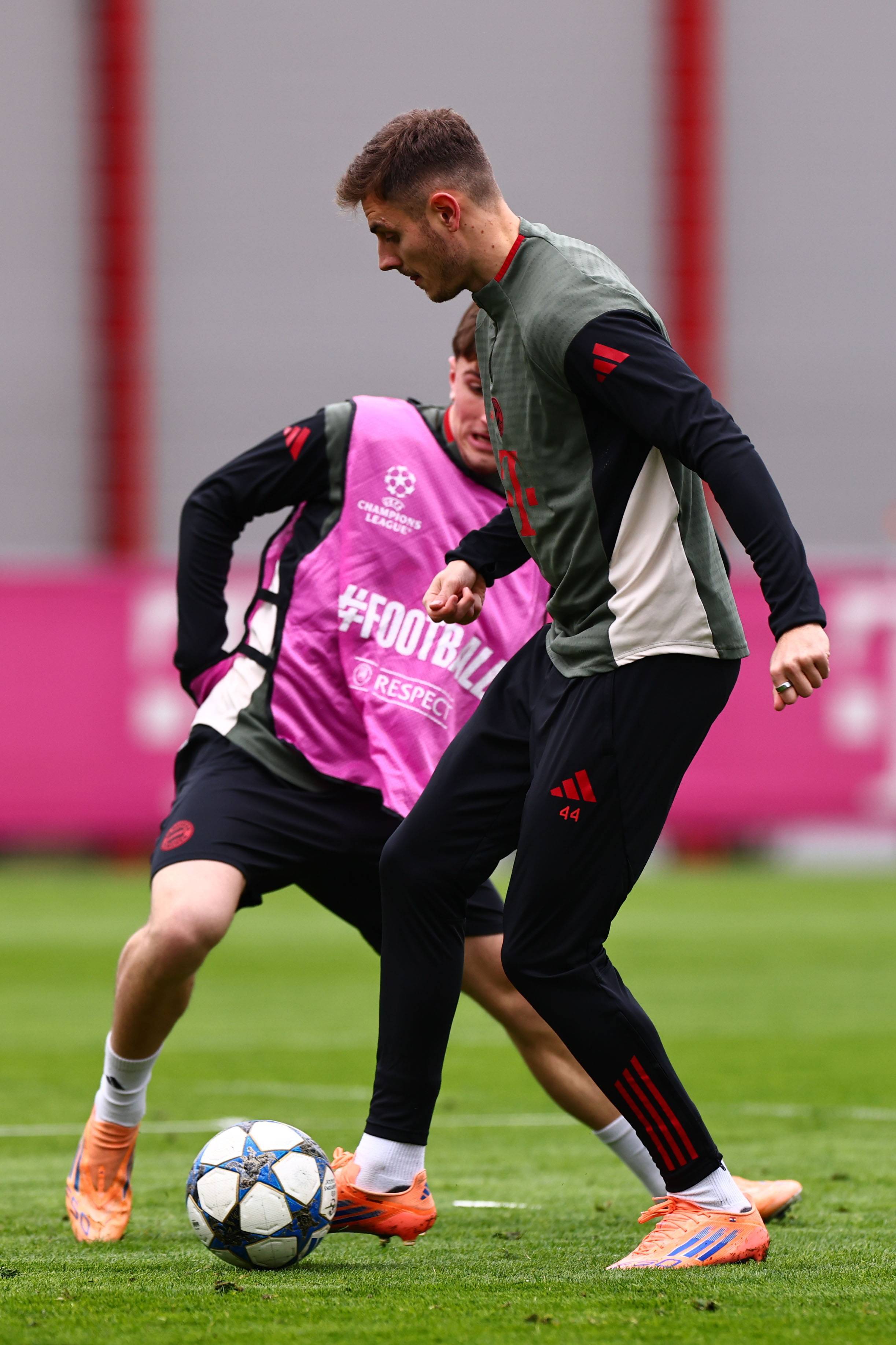 陈涛：球员可以昂首离开球场，需要总结的事由我来（陈涛：球员尽可昂首离场，复盘总结由我负责）