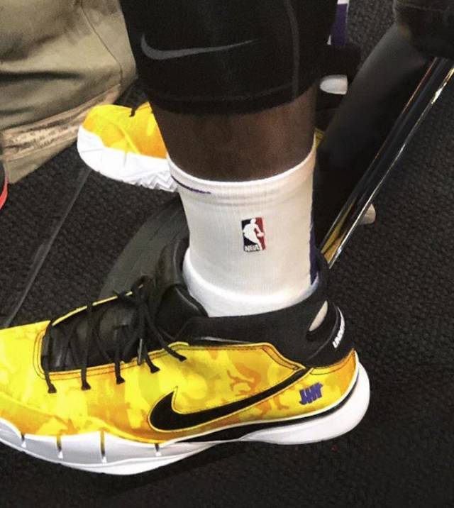 英超-利物浦0-3溃败诺丁汉森林，红军近7轮狂丢6场跌至中游（英超：利物浦0-3惨败诺丁汉森林，红军近7轮6负跌至中游）