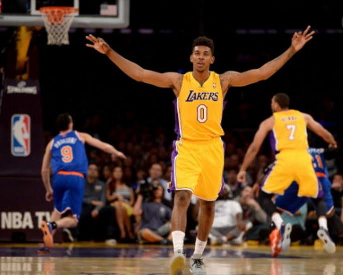 独行侠战76人：一场备受期待的篮球盛宴即将上演（独行侠对阵76人：万众瞩目的巅峰对决即将打响）